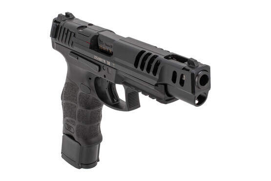 H&K VP9-B match 9mm Pistol with four 20 Rd mags comes with an ultra customizable grip
